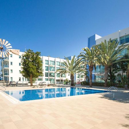 Lucile - Coralli Beachfront Apartment Paralimni Exteriér fotografie