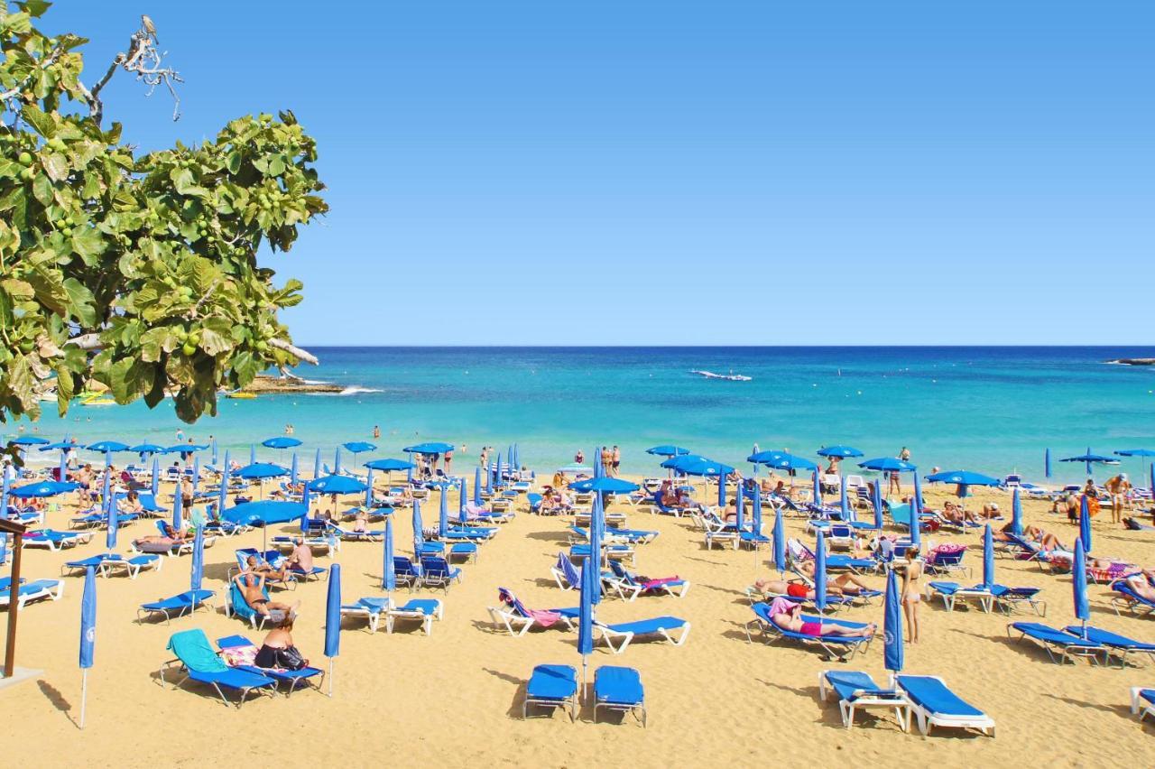 Lucile - Coralli Beachfront Apartment Paralimni Exteriér fotografie