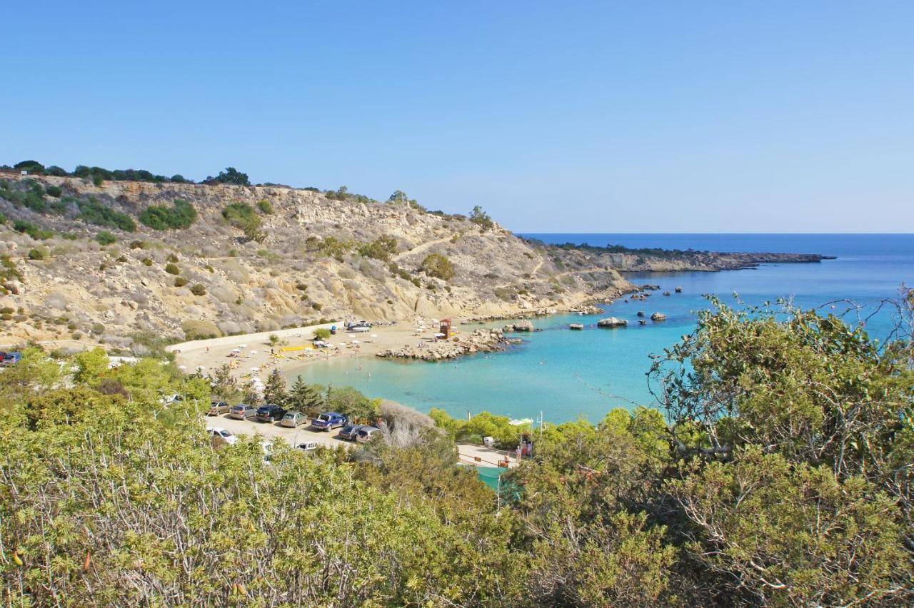Lucile - Coralli Beachfront Apartment Paralimni Exteriér fotografie