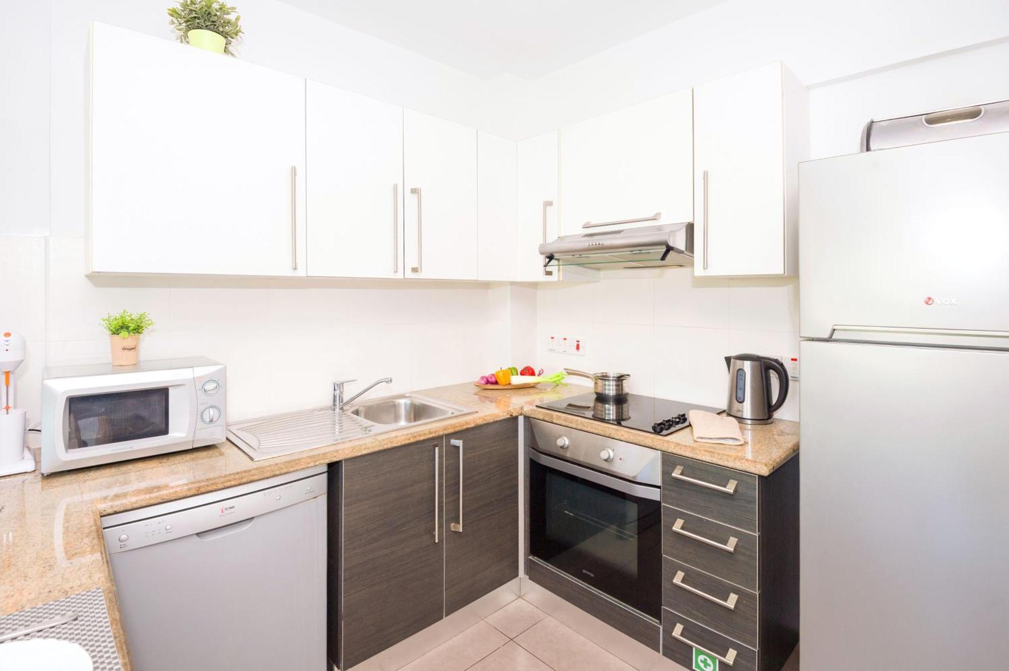 Lucile - Coralli Beachfront Apartment Paralimni Exteriér fotografie