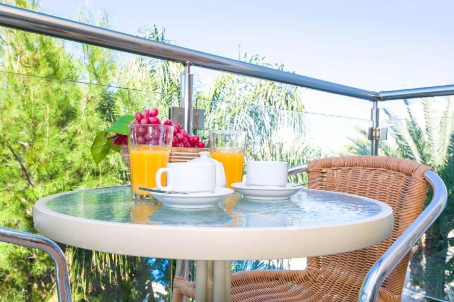Lucile - Coralli Beachfront Apartment Paralimni Exteriér fotografie
